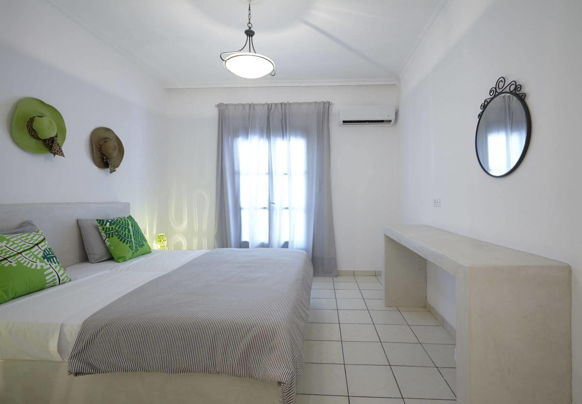 Fenix Hotel Perissa  Exteriér fotografie